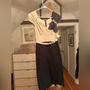 Stop staring dress, size medium. Good condition